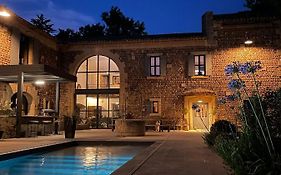 Mas Escala Suites & Spa